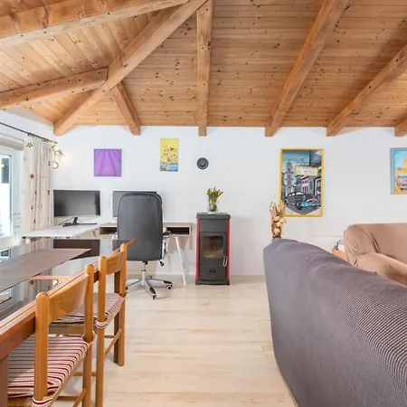In With Terrace, Air Conditioning, Wifi, Washing Machine Lejlighed *