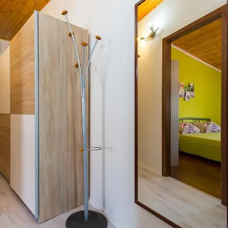 In With Terrace, Air Conditioning, Wifi, Washing Machine Appartement *
