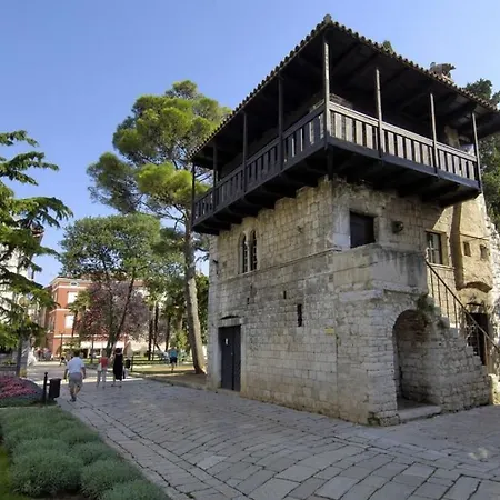 In With Terrace, Air Conditioning, Wifi, Washing Machine *