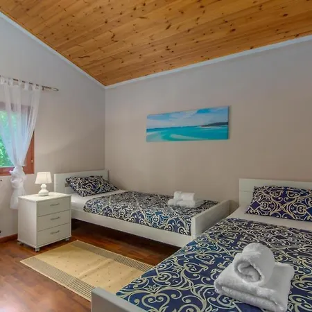 In With Terrace, Air Conditioning, Wifi, Washing Machine * Πόρετς