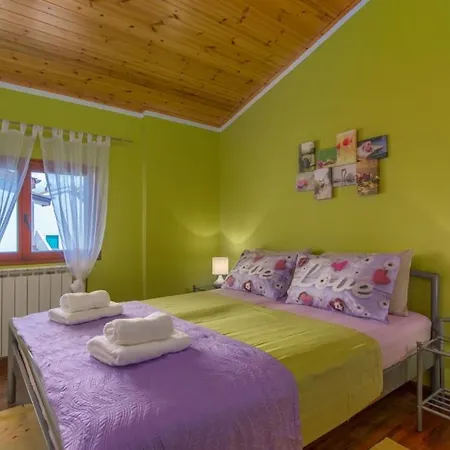 In With Terrace, Air Conditioning, Wifi, Washing Machine