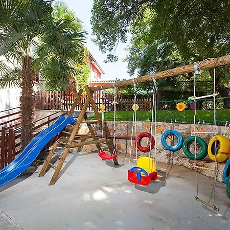 In With Terrace, Air Conditioning, Wifi, Washing Machine ポレッチ