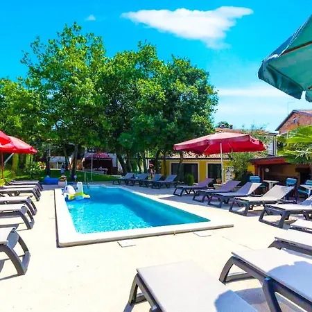 In With Terrace, Air Conditioning, Wifi, Washing Machine