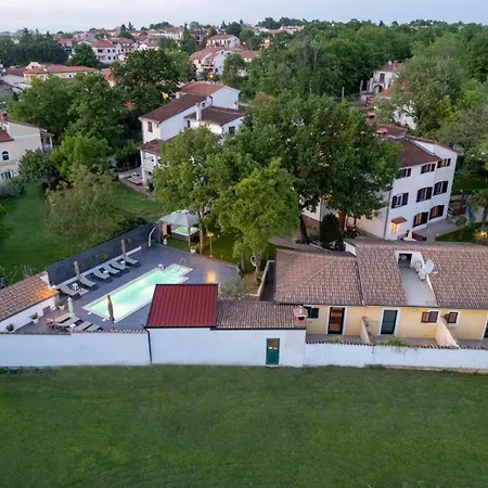 In With Terrace, Air Conditioning, Wifi, Washing Machine * Porec