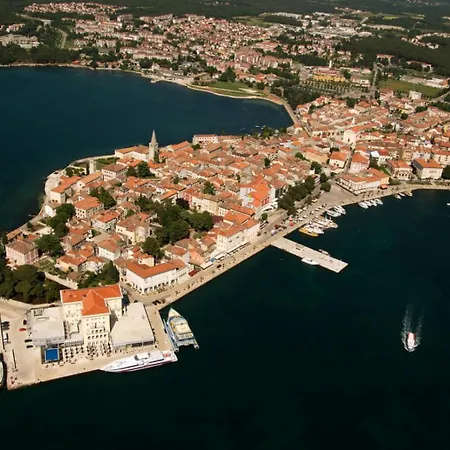 In With Terrace, Air Conditioning, Wifi, Washing Machine Apartment Porec