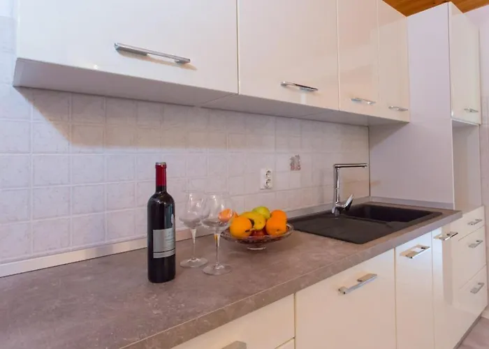 In With Terrace, Air Conditioning, Wifi, Washing Machine Porec