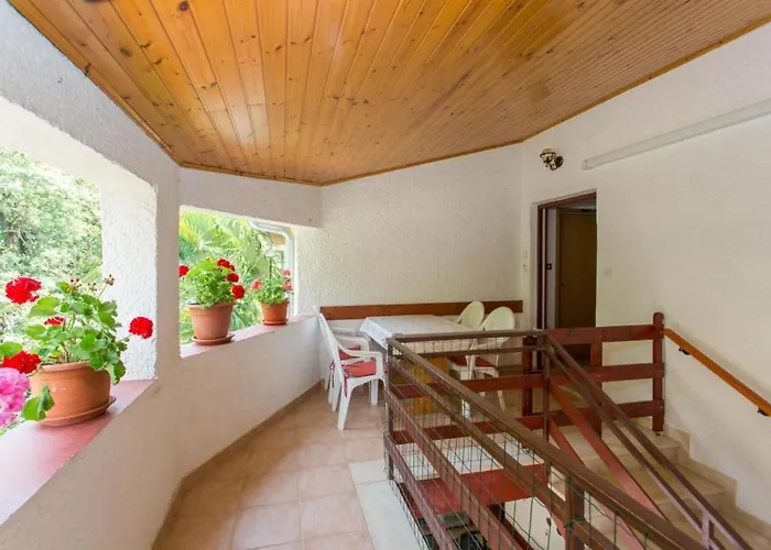 In With Terrace, Air Conditioning, Wifi, Washing Machine