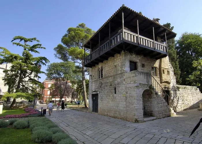 In With Terrace, Air Conditioning, Wifi, Washing Machine *