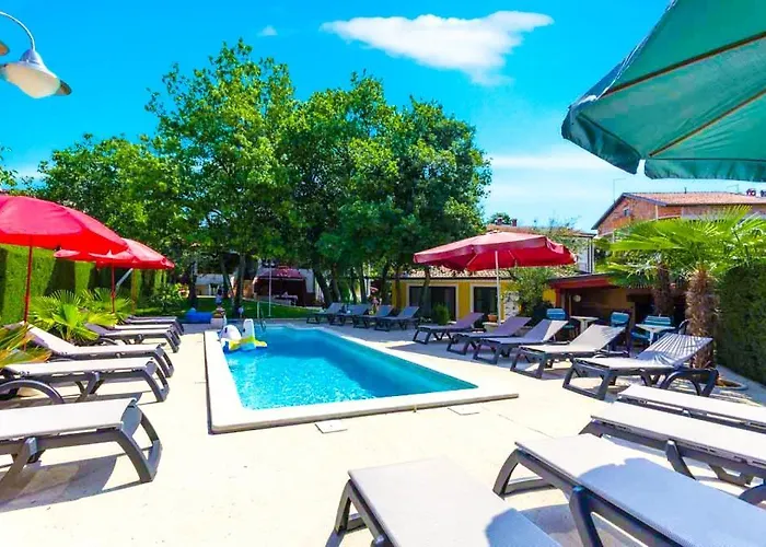 In With Terrace, Air Conditioning, Wifi, Washing Machine