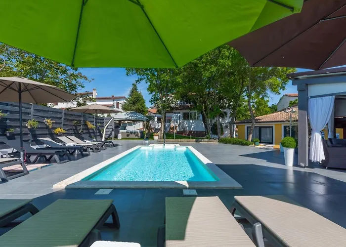 In With Terrace, Air Conditioning, Wifi, Washing Machine