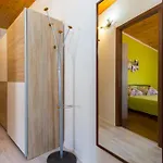 In With Terrace, Air Conditioning, Wifi, Washing Machine Apartamento *
