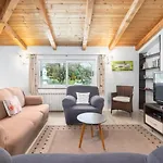 Apartamento In With Terrace, Air Conditioning, Wifi, Washing Machine Poreč
