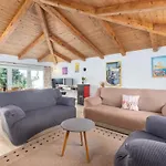 In With Terrace, Air Conditioning, Wifi, Washing Machine Poreč